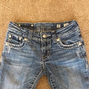 Women’s size 25 Miss Me jeans